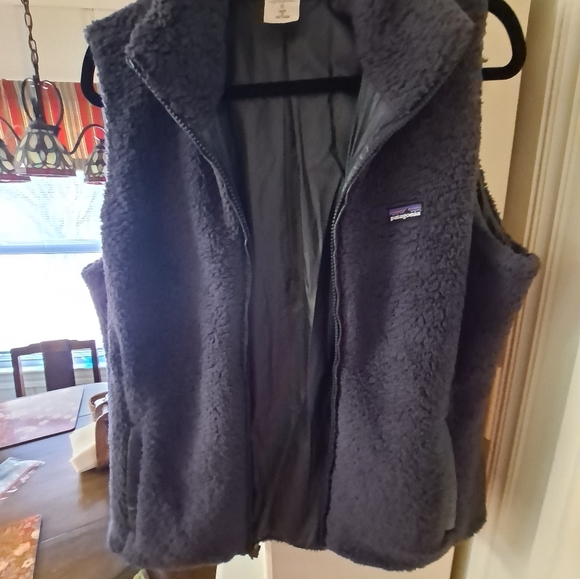 Patagonia Vest - Picture 3 of 7